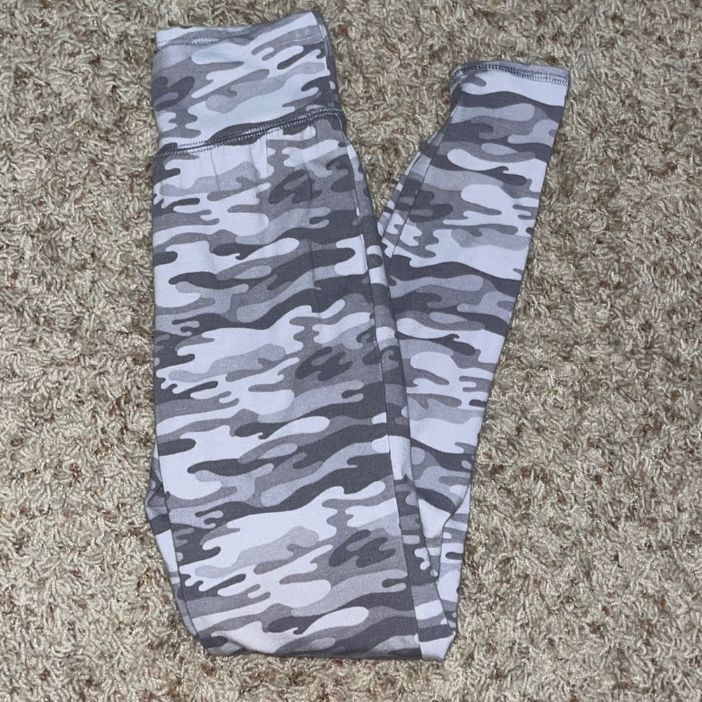 camo leggings